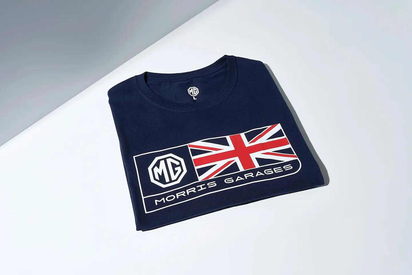 https://cdn.mgmotor.com.mx/storage/accesorios/generales/mg-generales-playera-ex-gd.webp