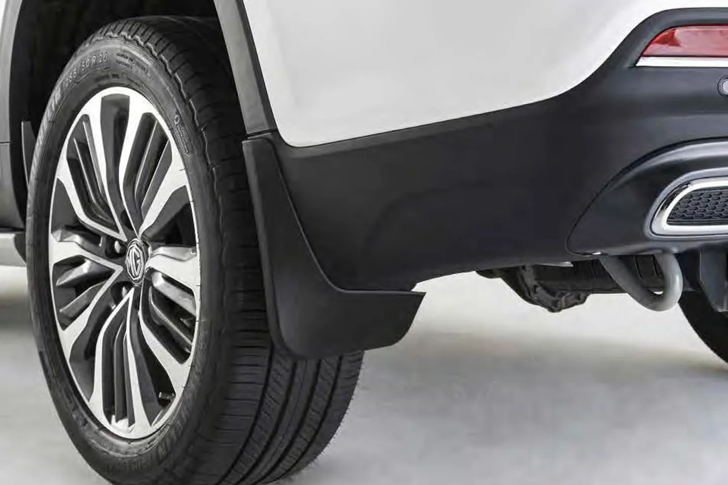 https://cdn.mgmotor.com.mx/storage/accesorios/rx8/mg-rx8-guardafangos-rx8.webp